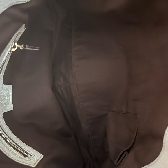 Authentic Gucci Shoulder Bag in Canvas - Picture 5 of 16